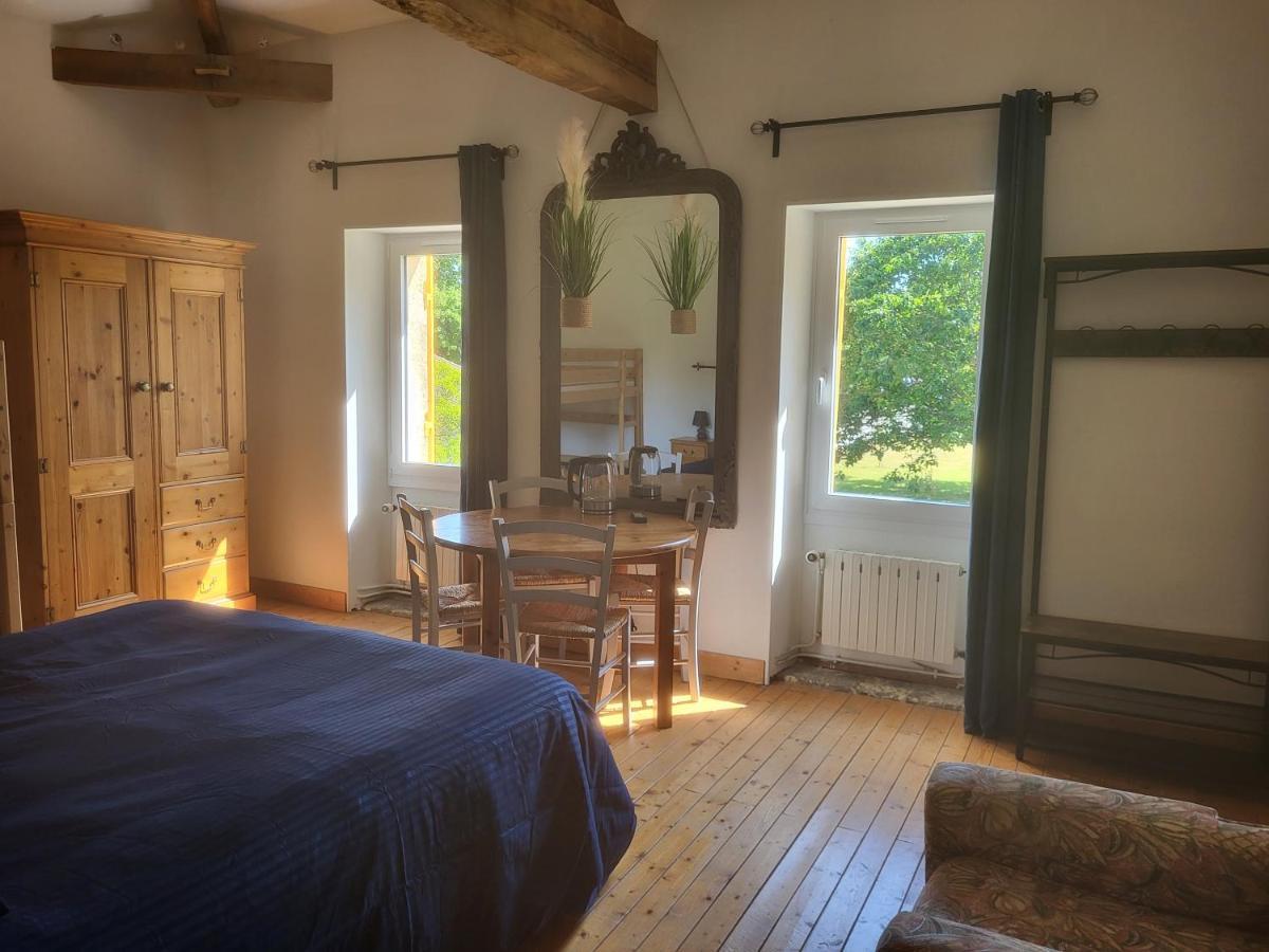 Domaine De La Sarrotte Bed and Breakfast Saugon Exteriör bild